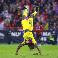 Saint Maximin le da un alivio al América, pero están en jaque para el Clásico Joven