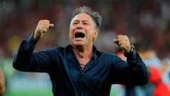 Los números brillantes de Ariel Holan que ilusionan a la UC