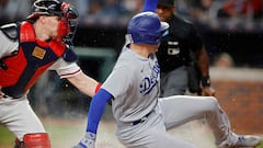 In only his second return to Atlanta since his blockbuster trade, Freddie Freeman sets aside his emotion and delivers for the Dodgers.