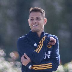 LA Galaxy Foundation charges $500 dollars to meet Chicharito