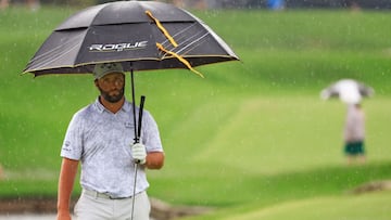 La lluvia aplaza al lunes el desenlace de The Players