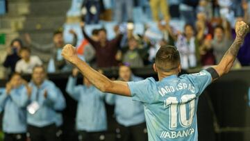 Iago Aspas celebra el tanto definitivo en la victoria del Celta por 3-2 contra el Villarreal en Bala&iacute;dos. 