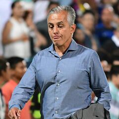 Sergio Bueno debuta a su hijo en la Copa MX