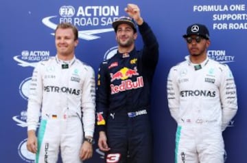 Daniel Ricciardo, Nico Rosberg y Lewis Hamilton.