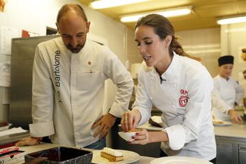 La legendaria nadadora española y ganadora del programa televisivo Masterchef Celebrity Ona Carbonell ha presentado junto al reconocido chef Luis Bartolomé el que será el postre de la Gala As del deporte 2019.