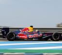 Rowland lidera en Jerez con tiempos de F-1 y Sainz Jr. quinto