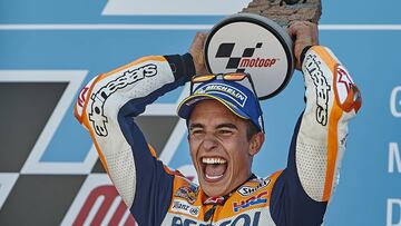 ALCANIZ, SPAIN - SEPTEMBER 24: Marc Marquez of Spain and Repsol Honda Team celebrates after winning the MotoGP of Aragon at Motorland Aragon Circuit on September 24, 2017 in Alcaniz, Spain. (Photo by fotopress/Getty Images)