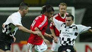 <b>NUNO GOMES. </b>El delantero luso está mostrando una buena cara en sus actuaciones con el Benfica de Camacho