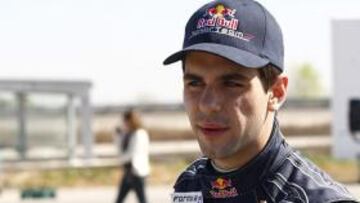 <b>Incomparable</b>. El presidente de la Real Federación Española de Automovilismo, Carlos Gracia, ha destacado que Jaime Alguersuari, por su precocidad, "no es comparable a nadie".