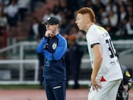 AME2129. MANIZALES (COLOMBIA), 24/09/2025.- El entrenador de Independiente del Valle, Javier Rabanal, reacciona este miércoles, en un partido de cuartos de final de la Copa Sudamericana entre Once Caldas e Independiente del Valle en el estadio Palogrande en Manizales (Colombia). EFE/ Mauricio Dueñas Castañeda