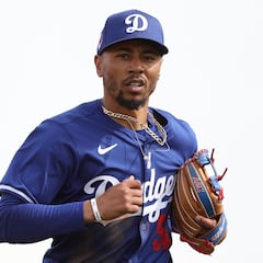 Mookie Betts jugará como shortstop permanentemente