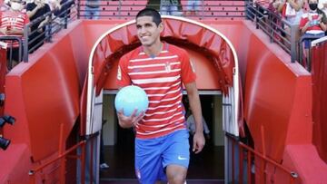 Luis Abram el d&iacute;a de su presentaci&oacute;n con el Granada.