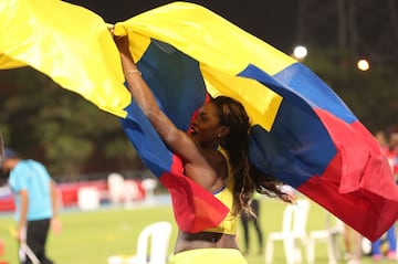 Caterine Ibargüen gana la medalla de oro en el salto triple de los Juegos Centroamericanos y del Caribe Barranquilla 2018. Urrutia fue medalla de plata