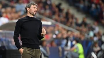 Mark van Bommel durante un partido de Champions League.