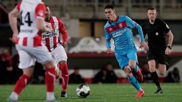 Aitor Cantalapiedra con el Twente.