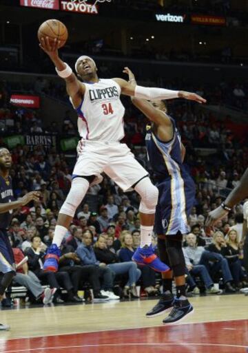 En julio de 2015 Pierce ficha por los Clippers por tres años y un contrato de 10 millones de dólares.