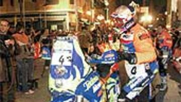 <B>EXPECTACIÓN.</B> Roma fue el centro de atención de los aficionados.