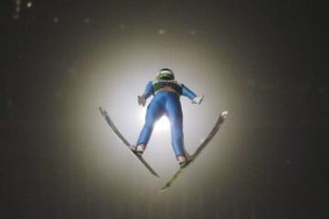 Salto de esquí de la Copa del Mundo en Finlandia.