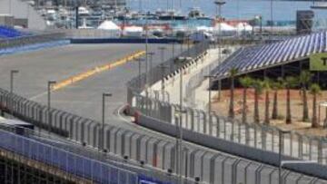 <b>CALUROSO.</b> El piloto español Pedro De la Rosa, probador de McLaren-Mercedes, ha advertido hoy de que el GP de Europa, que se celebrará este fin de semana en Valencia, será "una de las más calurosas de la temporada" y ha comparado el trazado urbano con el circuito de Canadá.