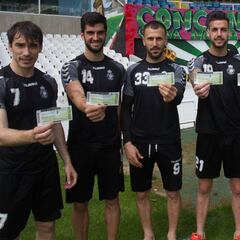 El racinguismo se vuelca para ayudar a salir del infierno