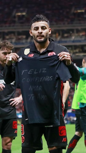 Alexis Vega celebrates his goal 0´-3 of Toluca during the 9th round match between Guadalajara and Toluca as part of the Liga BBVA MX, Torneo Apertura 2025 at Akron Stadium, on September 20, 2025 in Guadalajara, Jalisco, Mexico.