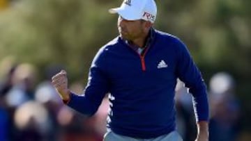 García celebra tras un hoyo.