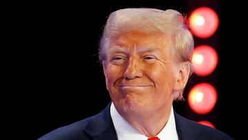 Donald Trump participó en un town hall con latinos, organizado por Univision. Esto respondió sobre inmingración, empleo y más temas.