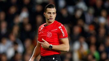 08/03/26 PARTIDO PRIMERA DIVISION
VALENCIA CF - DEPORTIVO ALAVES
GUZMAN MANSILLA