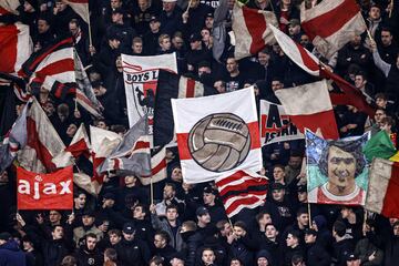 Seguidores del Ajax en el Johan Cruyff Arena. 