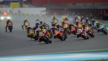 Riders take the first turn at the start of the Argentina Grand Prix Moto2 race, at Termas de Rio Hondo circuit, in Santiago del Estero, Argentina, on April 2, 2023. (Photo by JUAN MABROMATA / AFP) (Photo by JUAN MABROMATA/AFP via Getty Images)