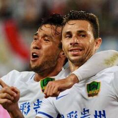 Rubén Castro marca un doblete en su reencuentro con Poyet