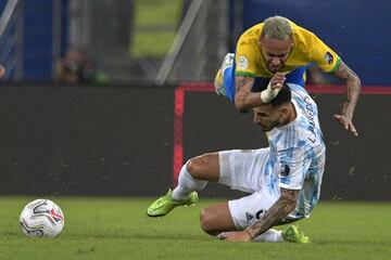 Neymar y Leandro Paredes.