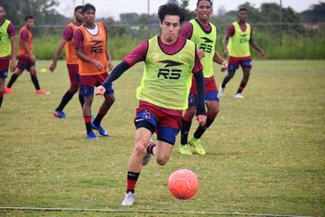 El 'Cachis' surgió de la cantera del América y también pasó por equipos como Veracruz, Oaxaca, Zacatecas. En julio se fue a Venezuela para jugar con Monagas.