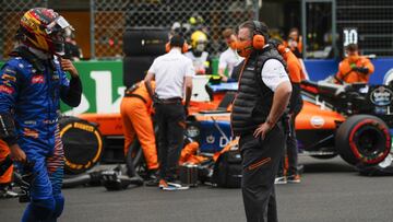 Carlos Sainz y Zak Brown (McLaren). F1 2020.