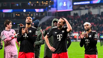 Jugadores del Bayern tras el triunfo contra el PSV.