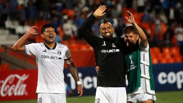 Futbol, Godoy Cruz vs Colo Colo.
Segunda ronda, Copa Libertadores 2024.
Los jugadores de Colo Colo celebran el triunfo contra Godoy Cruz durante el partido de copa libertadores disputado en el estadio Malvinas Argentinas en Mendonza, Argentina.
22/02/2024
Jonnathan Oyarzun/Photosport

Football, Godoy Cruz vs Colo Colo.
2nd round, Copa Libertadores 2024.
Colo Colo's players reacts after winning against Godoy Cruz during the copa libertadores match at the Malvinas Argentinas stadium in Mendoza, Argentina.
22/02/2024
Jonnathan Oyarzun/Photosport