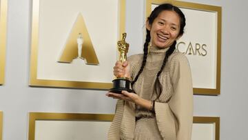 Chlo¨¦ Zhao y su 'Nomadland', hacen historia en los Oscars de la pandemia
