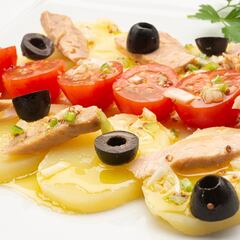 El truco de Karlos Arguiñano para que la ensalada de patata y atún quede perfecta