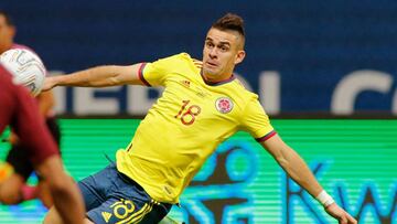 Rafael Santos Borré en un partido de Colombia en la Copa América