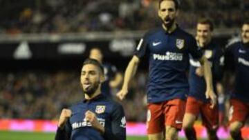 Carrasco celebró así su gol en Valencia.