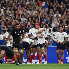 Una Francia sin brillo se quita la presión en el estreno mundialista