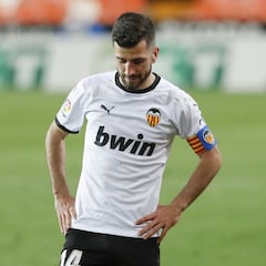 Alerta Gayà, se retiró en camilla del entrenamiento