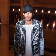 Neymar no se declarará en rebeldía por ahora: viajará con el PSG a China el próximo martes