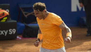 Stefanos Tsitsipas makes history in reaching Barcelona final