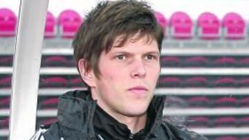 <b>NO QUIERE MÁS BANQUILLO. </b>Huntelaar está cansado de no jugar.