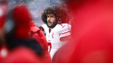 CHICAGO, IL - DECEMBER 04: Quarterback Colin Kaepernick #7 of the San Francisco 49ers stands on the sidelines in the first quarter against the Chicago Bears at Soldier Field on December 4, 2016 in Chicago, Illinois. Joe Robbins/Getty Images/AFP
== FOR NEWSPAPERS, INTERNET, TELCOS & TELEVISION USE ONLY ==