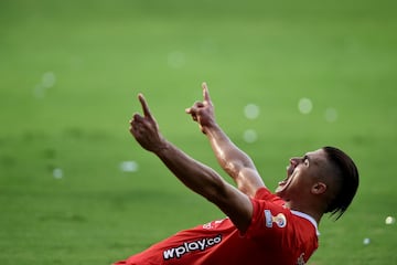 América de Cali venció 2-0 a Junior de Barranquilla  en el estadio Pascual Guerrero y se coronó campeón de la Liga Águila 2019-II.