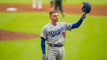 Freddie Freeman may now be with the Los Angeles Dodgers, but Braves fans still welcomed him warmly in Atlanta, where he received his World Series ring.