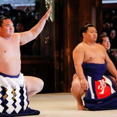 El sumo regresa en Japón pero con límite de público