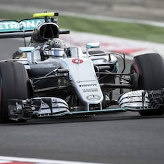 Verstappen asusta a Rosberg y Alonso sigue arriba